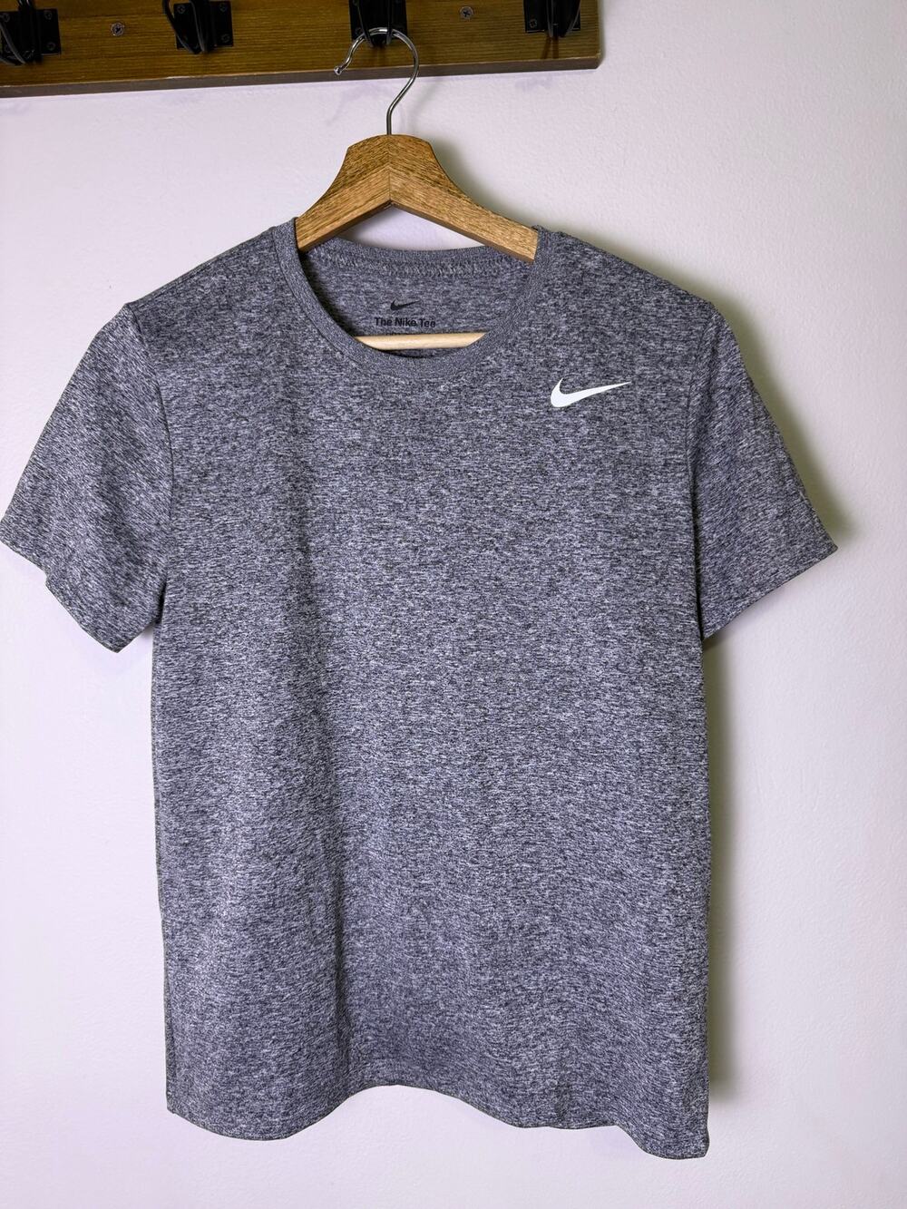 Nike Dri-FIT Heather Gray Athletic Training Running Tee Shirt Men’s